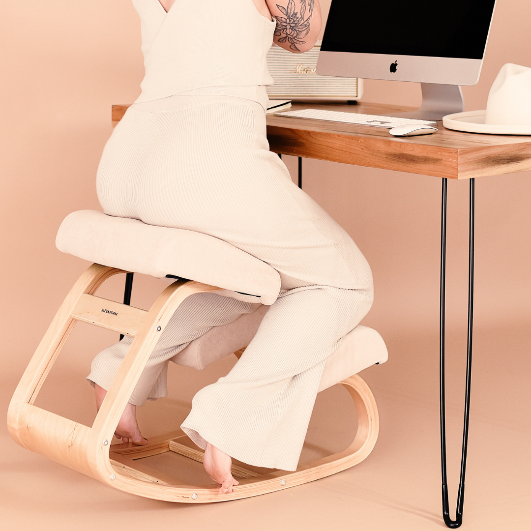 The Austin Kneeling Chair: Winter Linen - Image 4